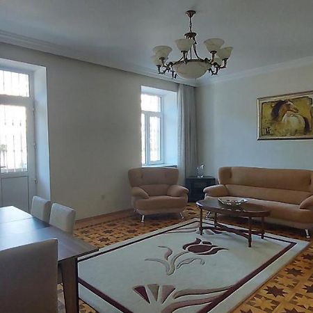 באקו Azneft Royal Suite Apartment Sea View מראה חיצוני תמונה