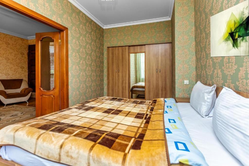 באקו Azneft Royal Suite Apartment Sea View מראה חיצוני תמונה