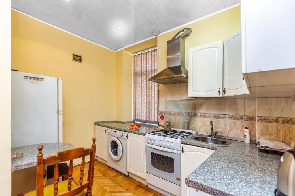 באקו Azneft Royal Suite Apartment Sea View מראה חיצוני תמונה